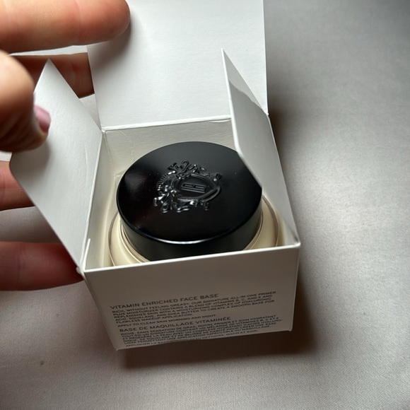 Bobbi Brown Vitamin Enriched Face Base Primer Moisturizer - Picture 6 of 6